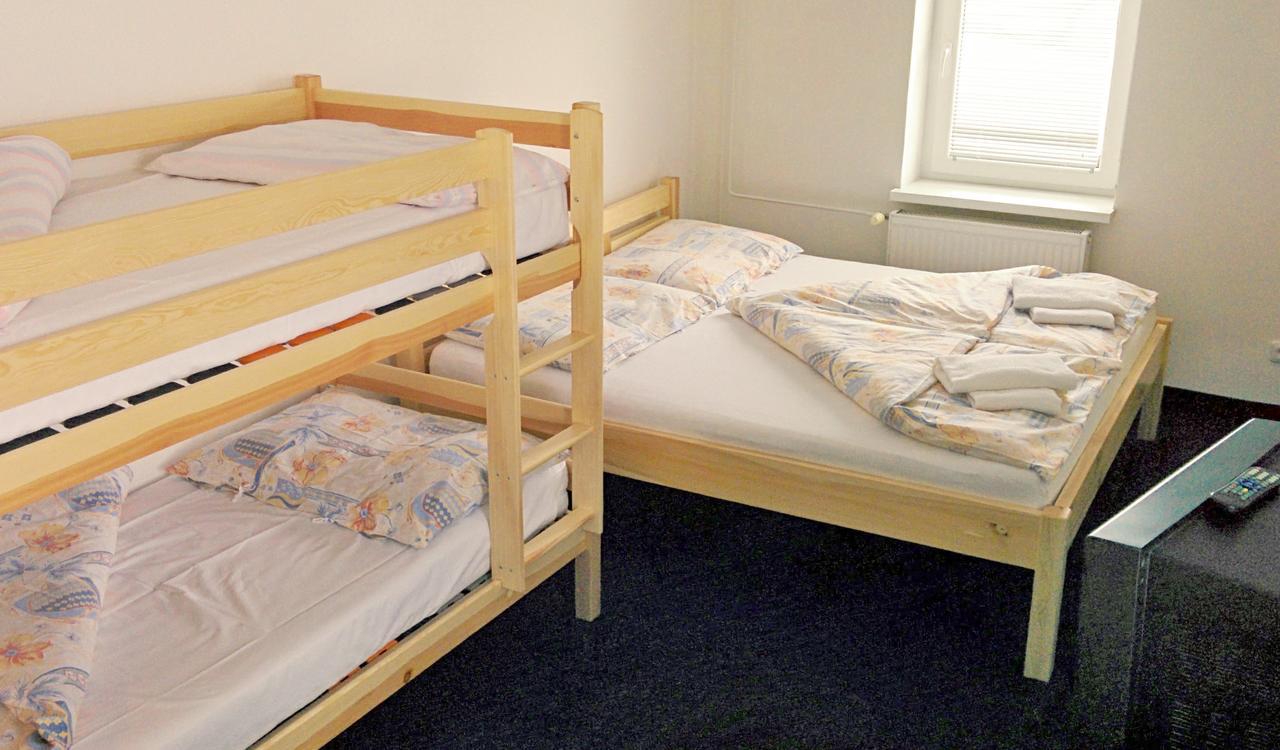 Hostinec U Pejska A Kocicky Mariánské Lázně Екстериор снимка